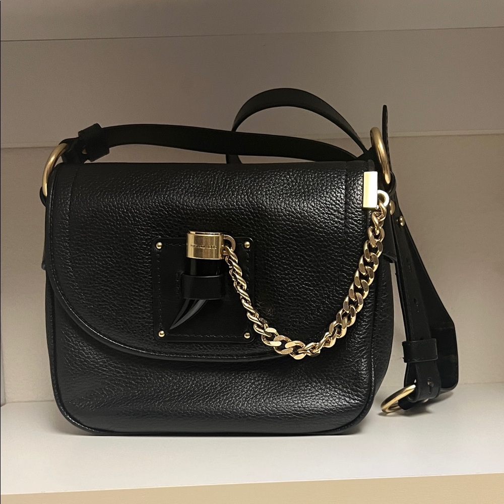 Michael Kors Chic Black Crossbody Leather Bag with Gold Chain